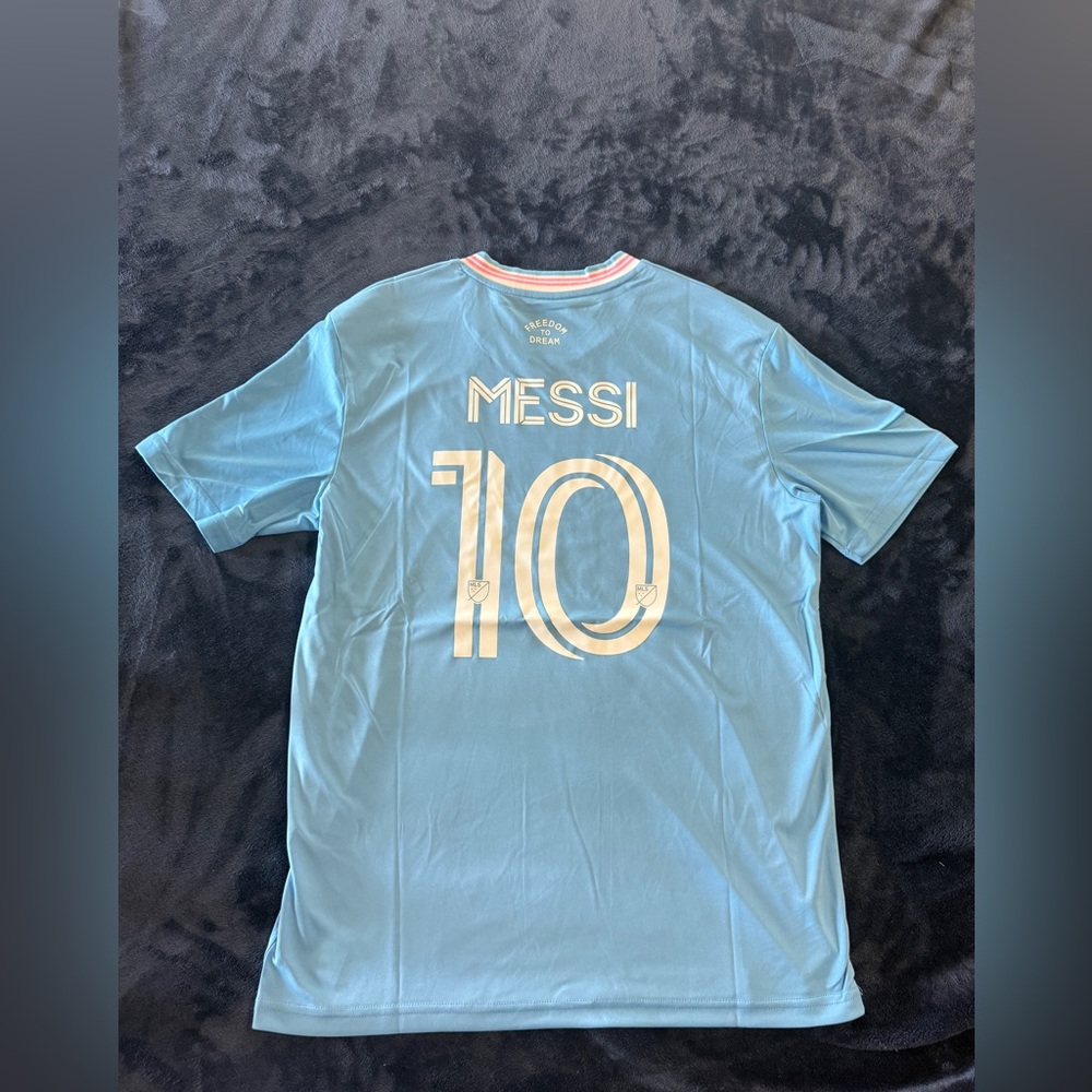 Inter Miami Men’s Soccer Jersey 3rd kit Adult size Messi #10 - Picture 2 of 2